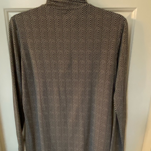 J McLaughlin lightweight knit turtleneck, size small - Picture 3 of 7